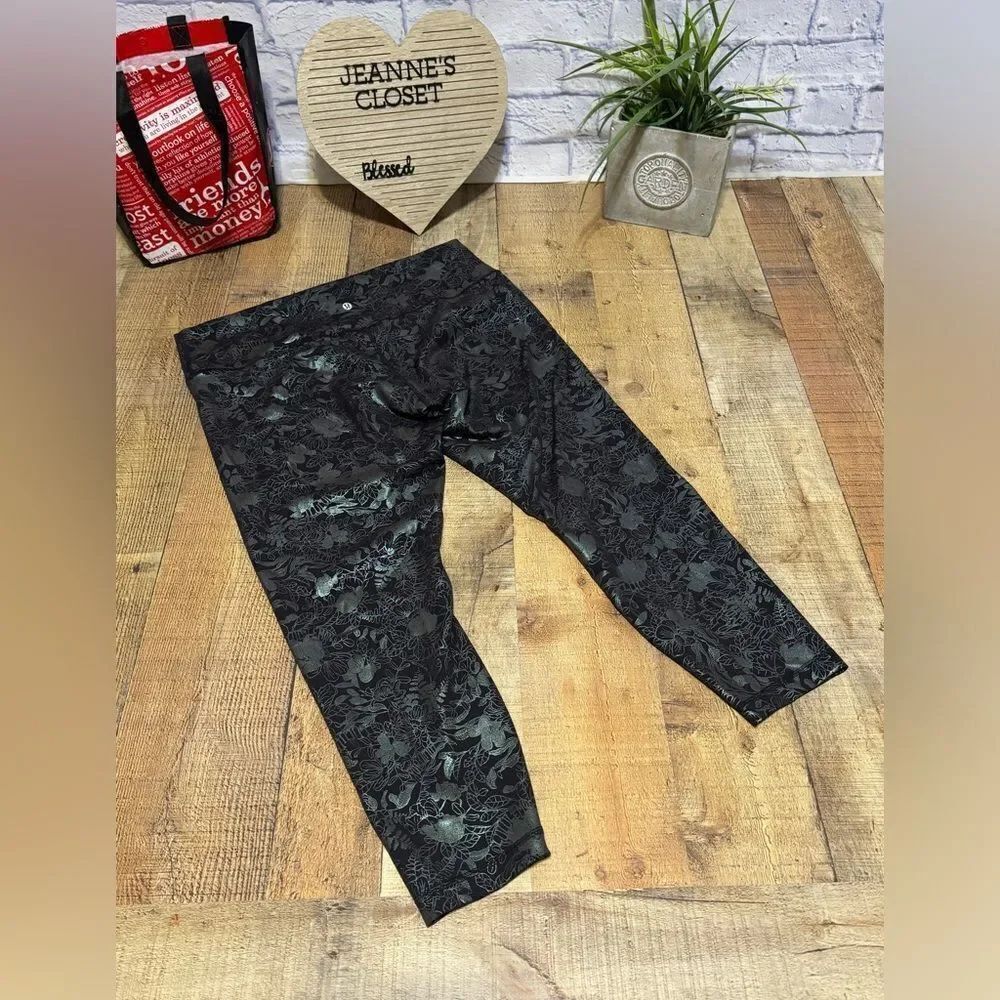 Lululemon Wunder Under High-Rise Tight 28" *Full-On Luxtreme Shine foil size 18